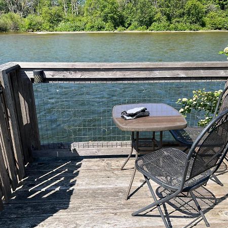 River House Hotell Campbell River Exteriör bild